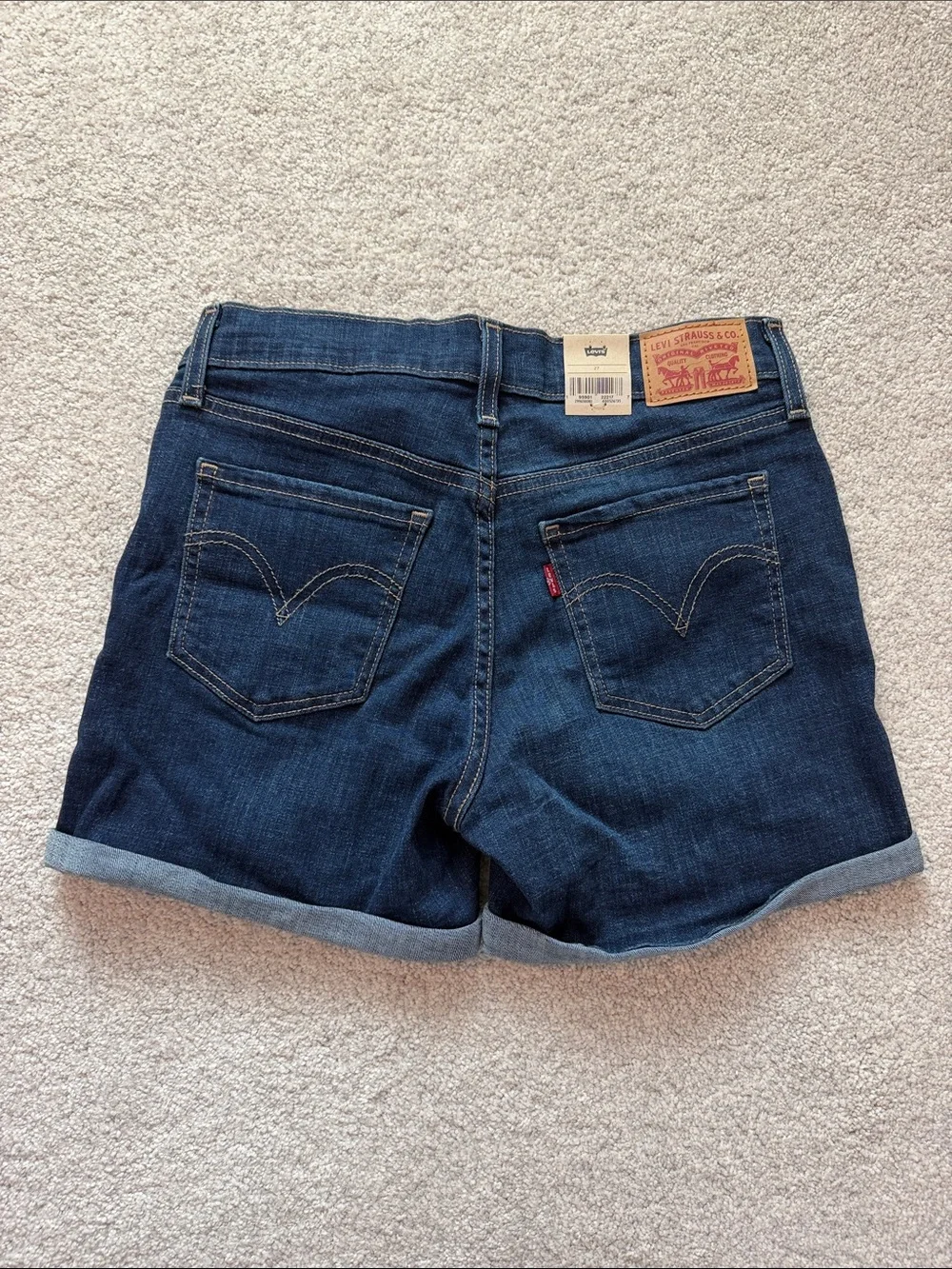 Levis levi dark